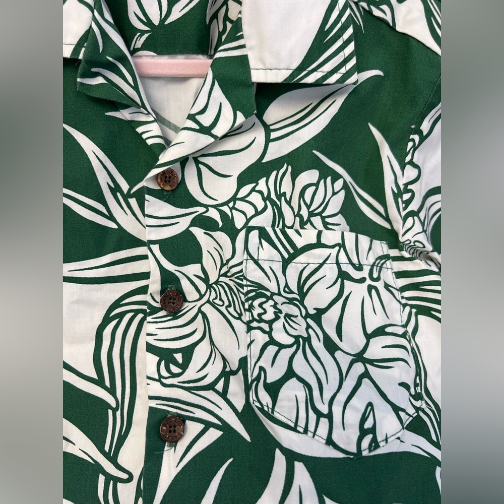 Traded Boys RJC Hawaii aloha shirt / Hawaiian shirt. Made in Hawaii. Green/White - Picture 3 of 5